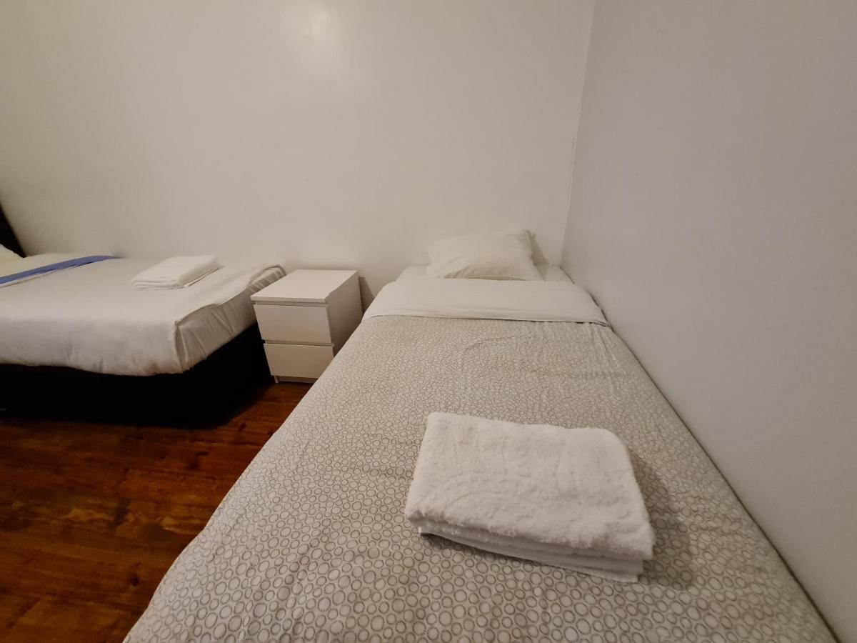 Bed & Breakfast Shangri-La Hostel Anjos
