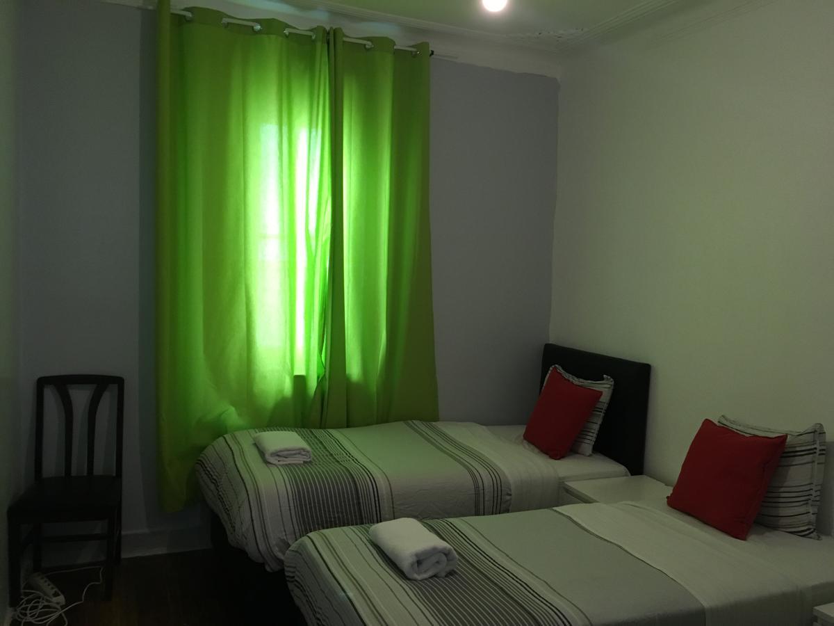 Shangri-La Hostel Anjos