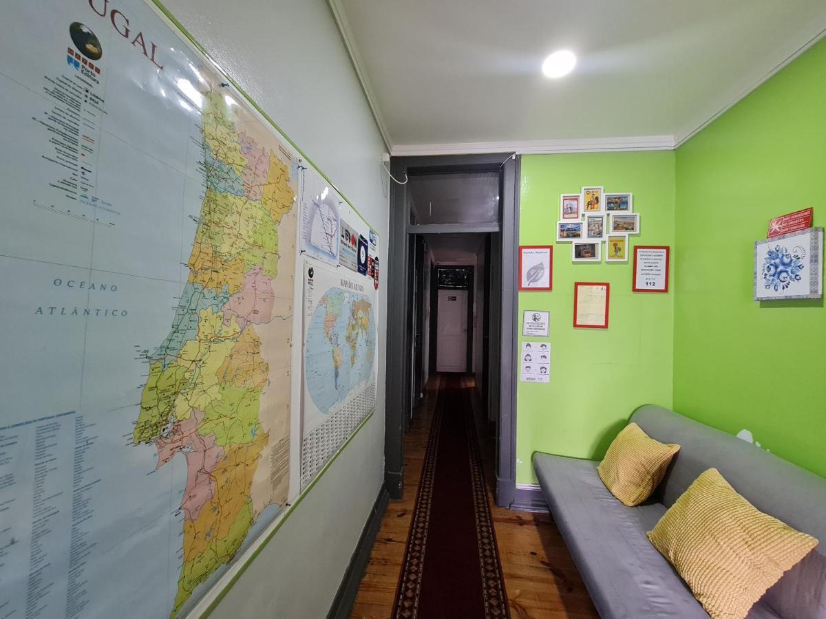 Bed & Breakfast Shangri-La Hostel Anjos 2*