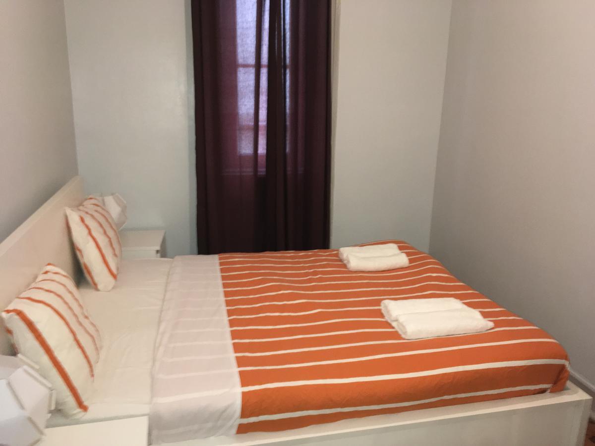 Bed & Breakfast Shangri-La Hostel Anjos Lisbon